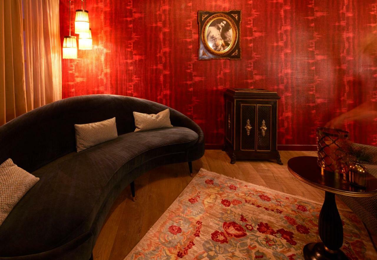 Maison Au Cheval Noir Maastricht Ngoại thất bức ảnh